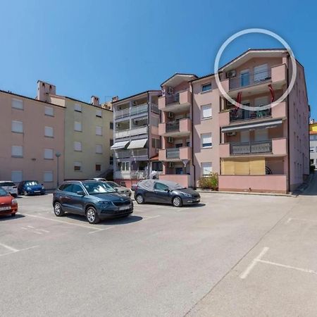 Apartment Near The Center/Beach Pola Esterno foto